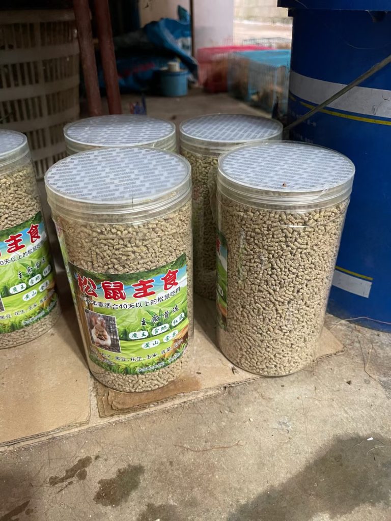 图片[2]-红腹松鼠专用鼠粮（预防缺钙瘫痪）-易客萌宠官方网站